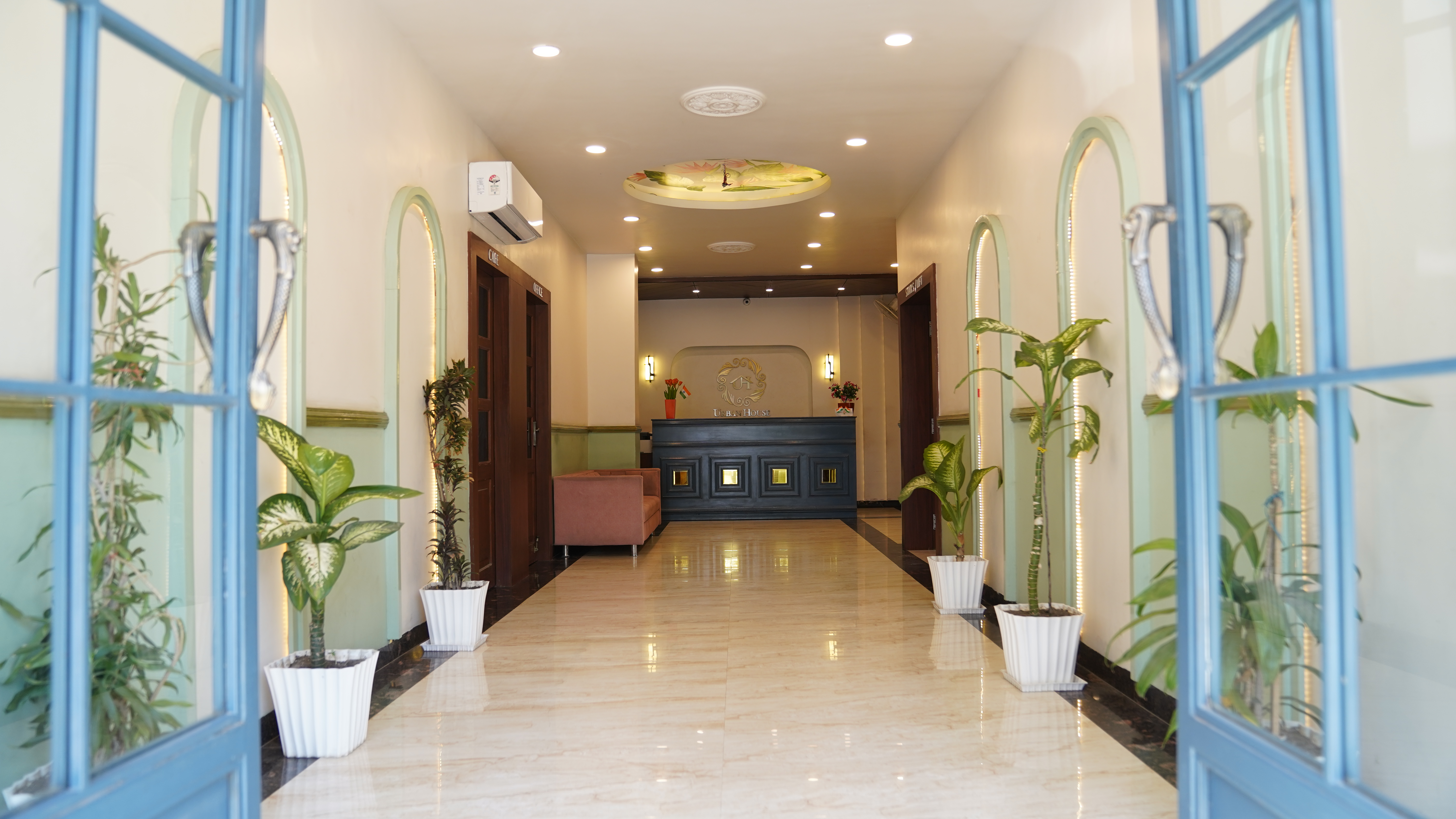 Entry lobby